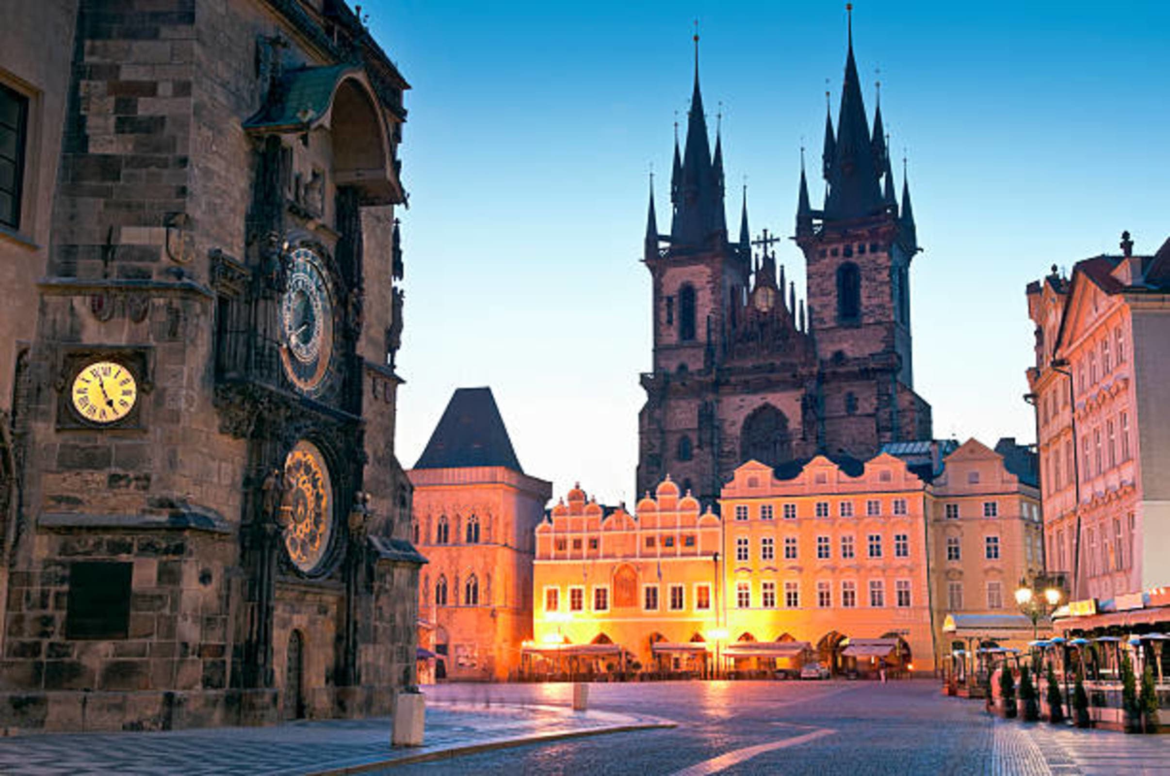 Rynek Staromiejski z zegarem Orloj